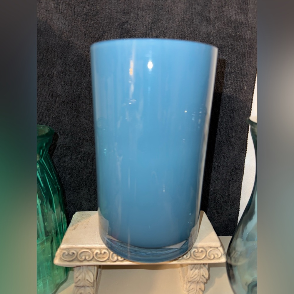 Allen and Roth candle holder and / or Vase. Blue